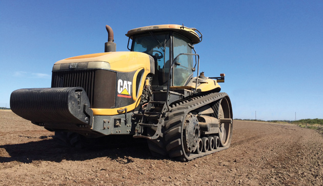 agricultural tracked machine